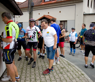 VIII. Pěšky i na kole kolem Dohalic